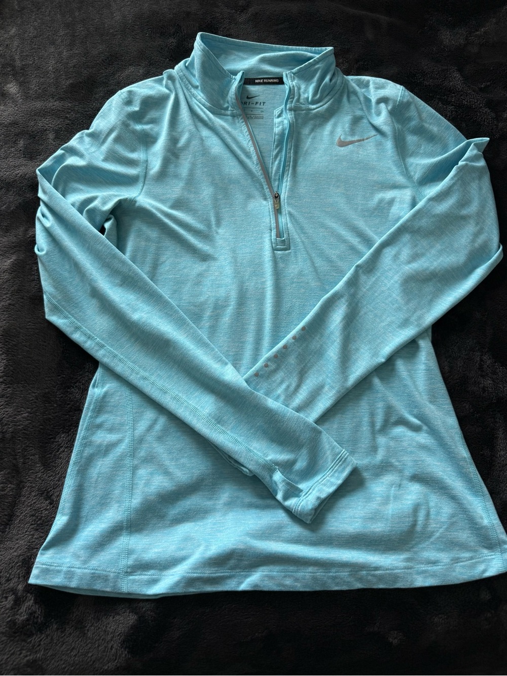Nike Women's Aqua Quarter-Zip Dri-FIT Pullover